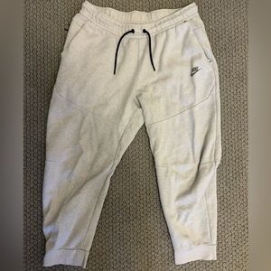 hardly worn Nike pants